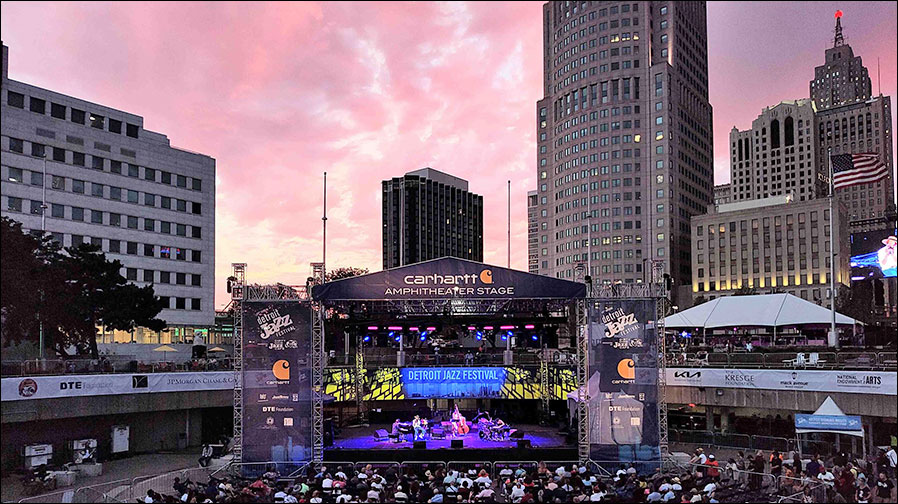ETC-Lichtsysteme beim Detroit Jazz-Festival (Foto: Detroit Jazz Foundation and The Display Group)
