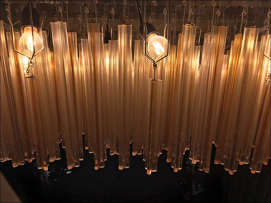 Jetzt mit LED-Systemen ausgestattet: die Saaldecke im Schlosstheater Fulda (Foto: Schlosstheater Fulda).