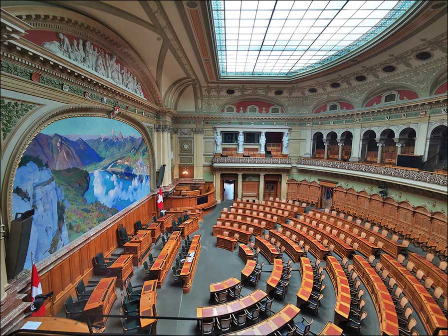 Nationalratssaal im Schweizer Parlament