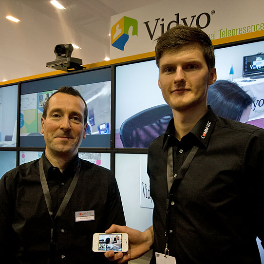 Arthur Laub mit Jochen Wiese von COMM-TEC auf www.DieReferenz.de