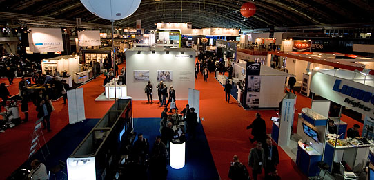 Die Halle 1 der ISE von oben.