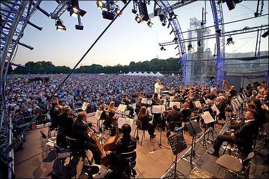 HNA Open-Air in Kassel mit Meyer Sound auf DieReferenz.de