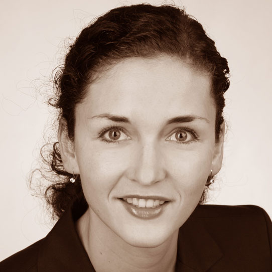 Kerstin Spelthann bei Sennheiser auf DieReferenz.de