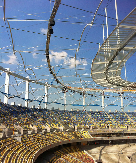 Neues Stadion in Bukarest mit EVI-Audio auf DieReferenz.de