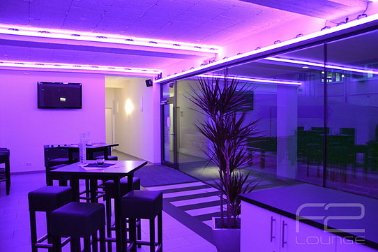 Barco Versa-TUBE in der F2 Lounge auf DieReferenz.de