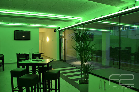 Barco Versa-TUBE in der F2 Lounge auf DieReferenz.de