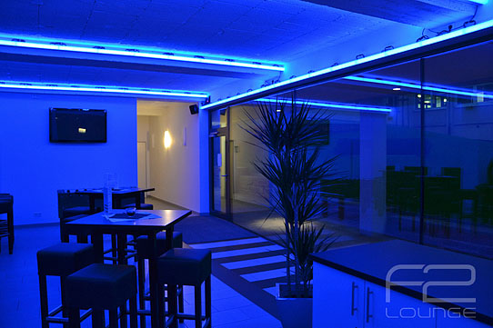 Barco Versa-TUBE in der F2 Lounge auf DieReferenz.de