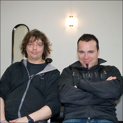 Michi Bauer und Paavo Lötjönen von Apocalyptica in München 2011