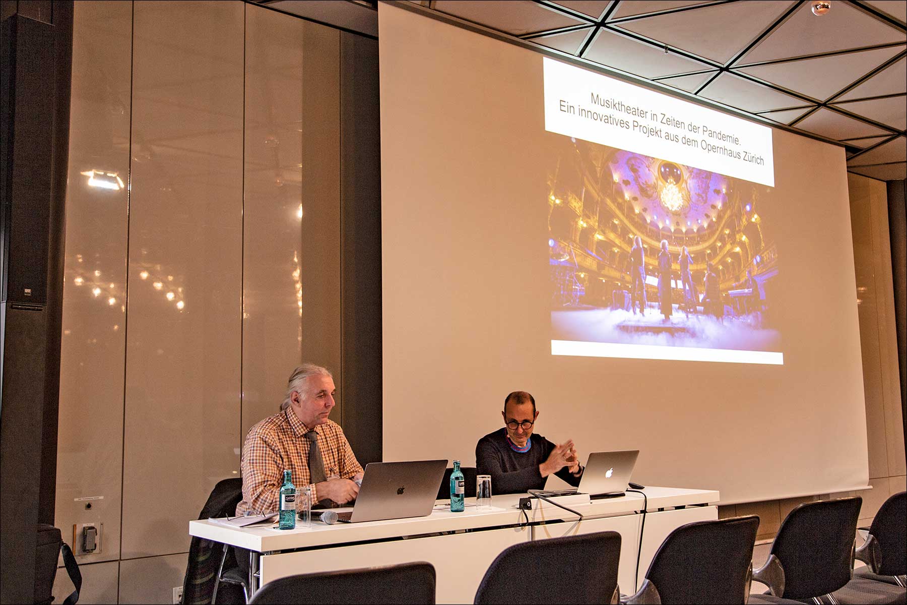 Live-Sound über Glasfaser: Ein großes Projekt am Opernhaus Zürich (Foto: Tom Becker)