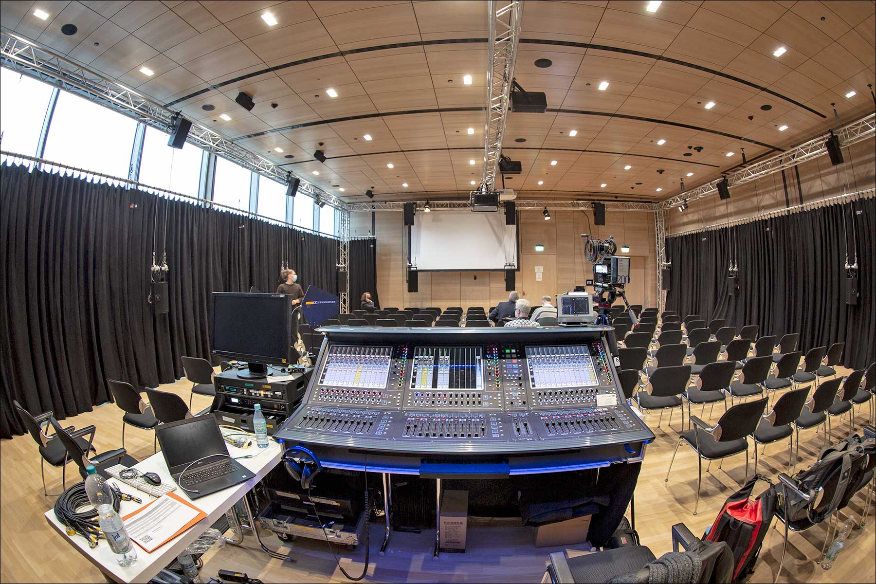 Der Immersive-Audio Saal auf der Tonmeistertagung (Foto: Tom Becker)
