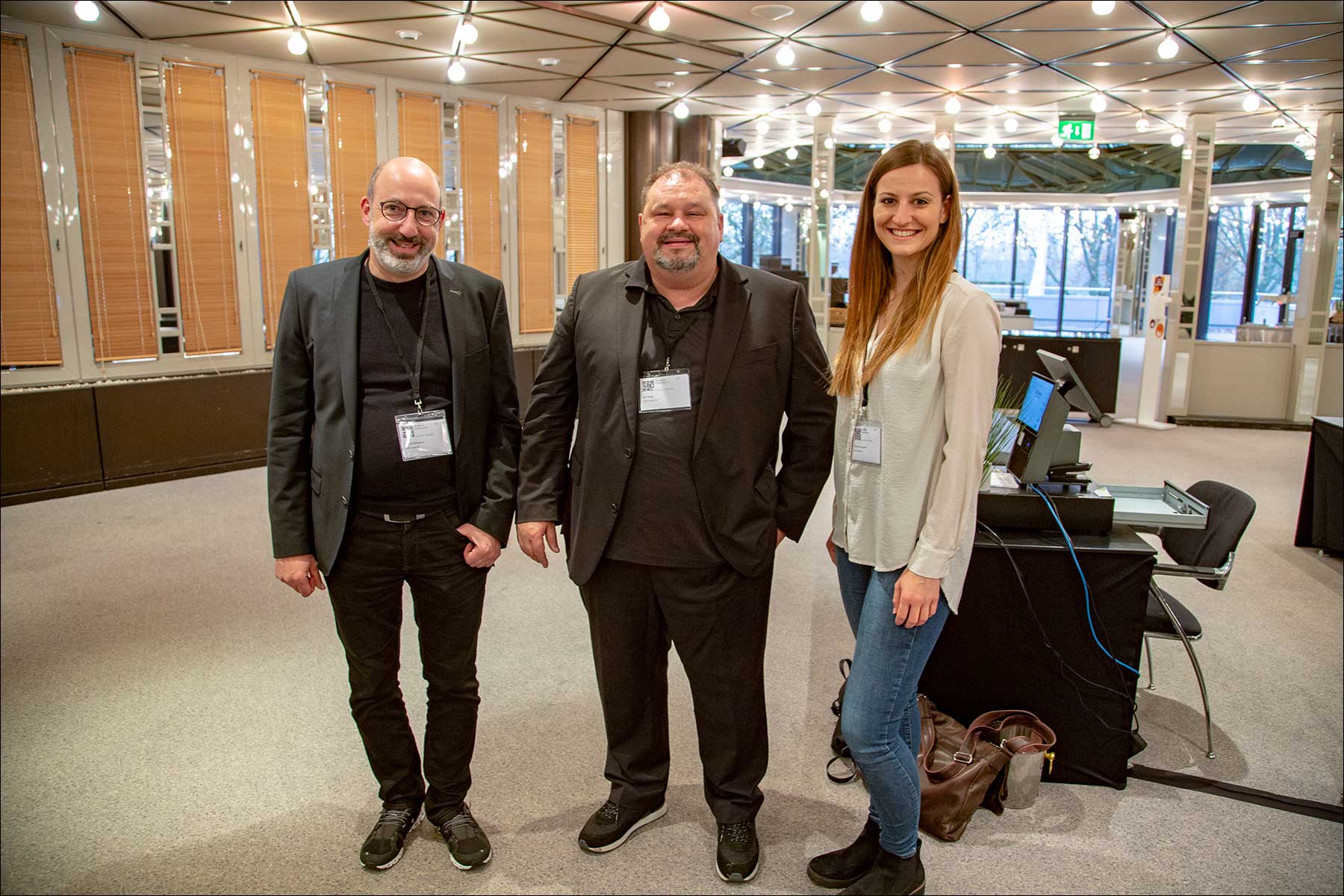 Das Team der Fohhn-Audio AG: Jochen Schwarz (links), Uli Haug und Theresa Schweikle (Foto: Tom Becker)