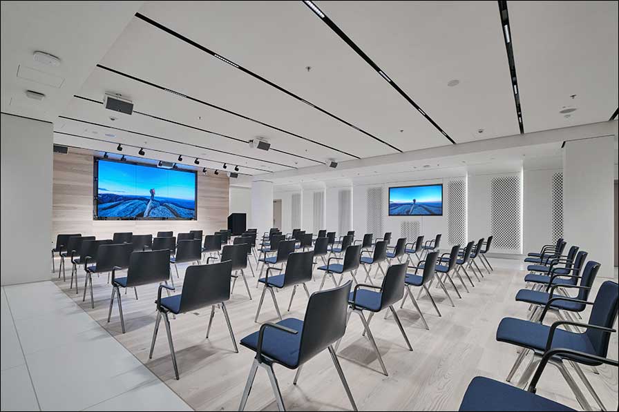 Auditorium bei Olympus in Hamburg (Fotos: Christian Kretschmar für JOI-Design)