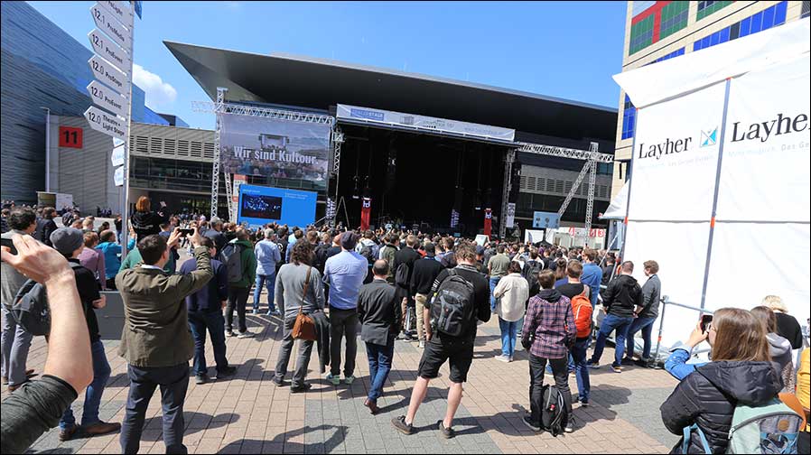 Wie immer gibt es auch genug auf die Ohren auf der Prolight + Sound (Foto: Tom Becker)