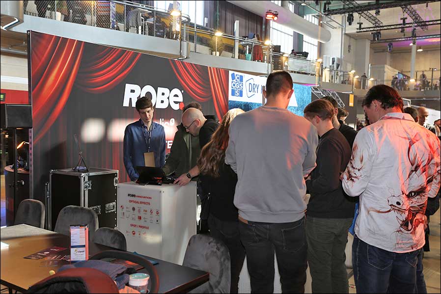 LEaT X 2026: Wie immer gut besucht: der Stand von Robe (Foto: Tom Becker / DieReferenz)