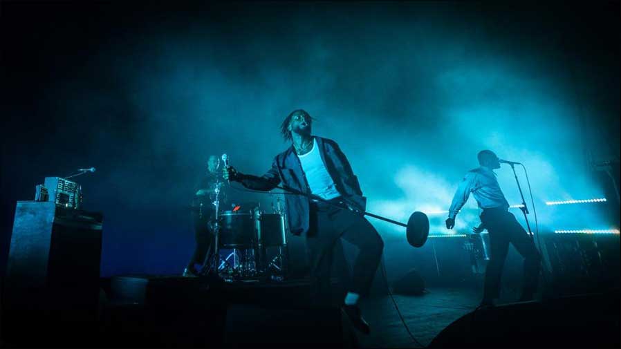 Young Fathers auf Tour mit GLP