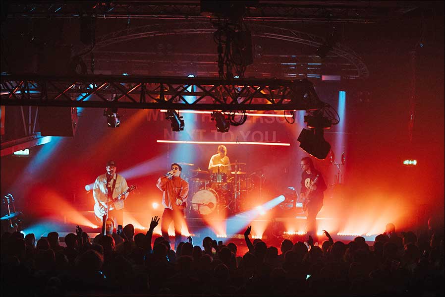 Hoodie Allen auf Tour mit Licht von GLP www.DieReferenz.de