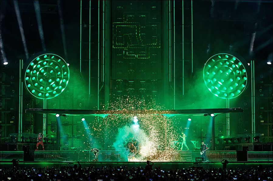 Viel Licht von Chroma-Q: Rammstein auf Tour (Fotos: Manfred H. Vogel).