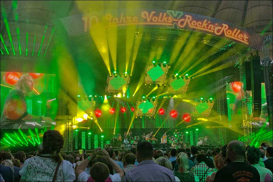 10 Jahre "Volks Rock ´n´ Roller" - so das Motto der Andreas Gabalier-Stadion-Tour 2019