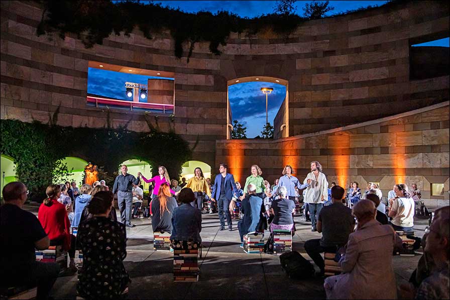 "Stuttgart. Ein Traum": 10 Tage im Freien auf der Rotunde vor der Staatsgalerie