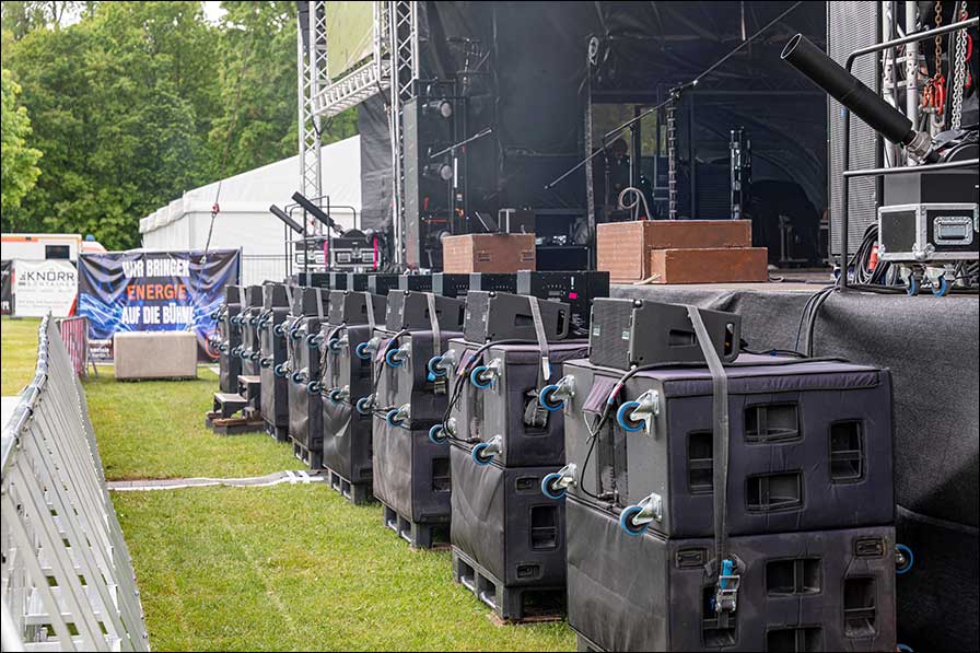 VIO von dBTechnologies mit The BossHoss in Ramstein (Fotos: dBTechnologies)