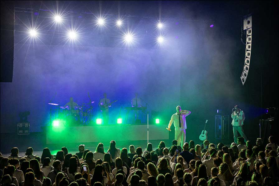 Licht von GLP auf Tour mit Gregor Hägele (Fotos: GLP)