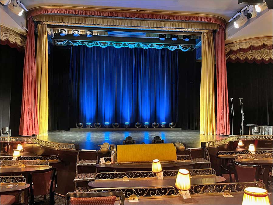 Die vielleicht renommierteste Varieté-Bühne Deutschlands - der Hansa-Theatersaal Hamburg – erstrahlt jetzt vollständig mit LED-Technik.