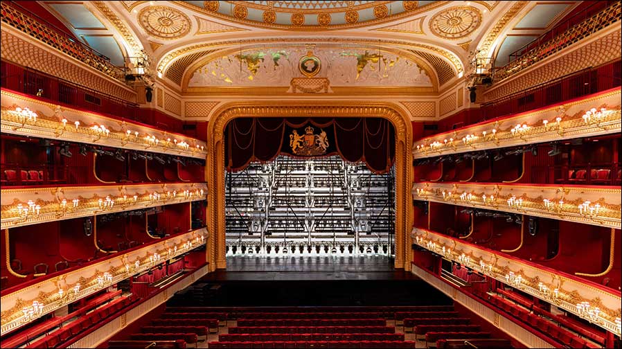 Leichtbau-Sonderkonstruktion mit MLT FOUR, MLT THREE und HOFFORK-Systemen: Das Royal Ballet & Opera House in London (Fotos: Tim Otte / HOF)