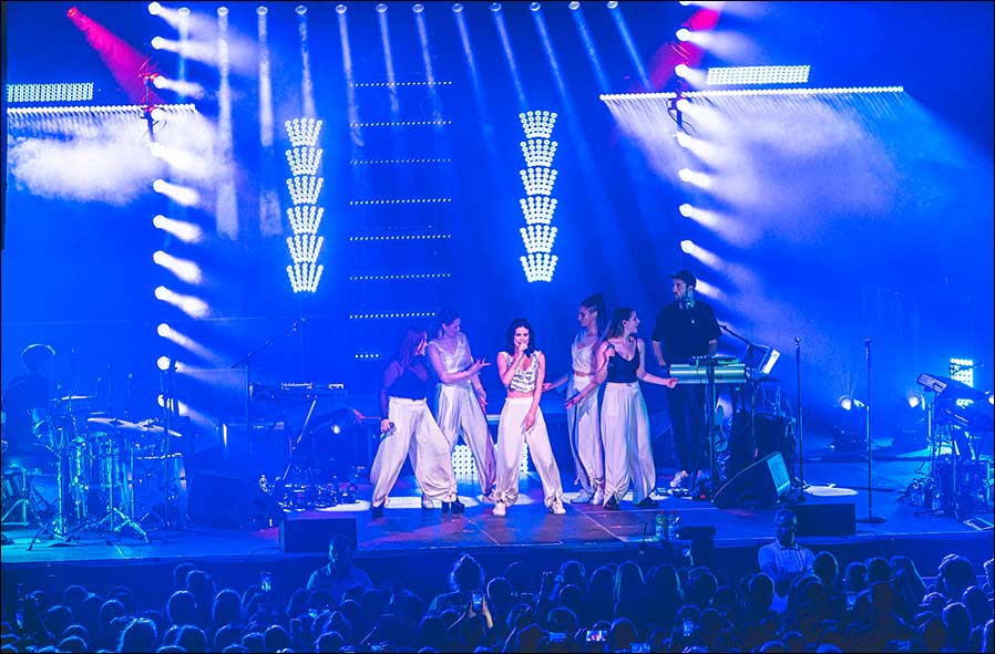 Lena auf Tour