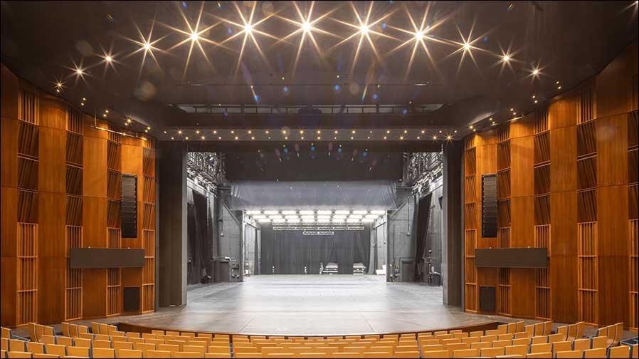 Mit neuem System von Meyer Sound: der Grande Salle im Grand Théâtre de la Ville de Luxembourg (Foto: Bohumil Kostohryz / Meyer Sound)