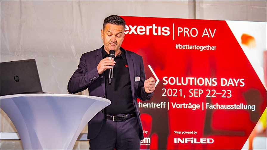 Rainer Sprinzl von exertis Pro AV bei der Eröffnung der S14 Solution Days 2021