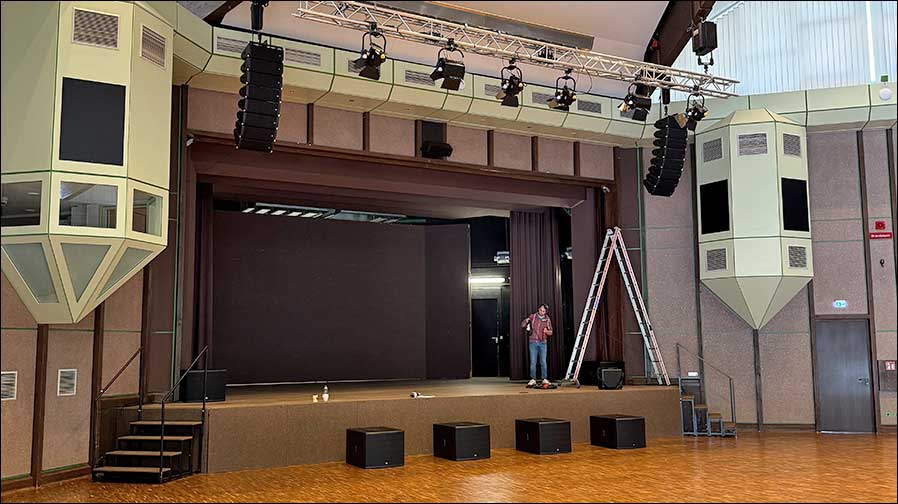 Jetzt mit CODA Audio: Kultur- und Kongresszentrum Linkenheim-Hochstetten (Fotos: TEQSAS)