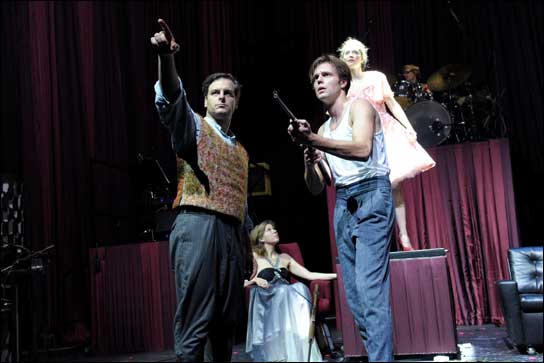 "Black Rider" in der Schaubühne. Foto: Thomas Aurin.