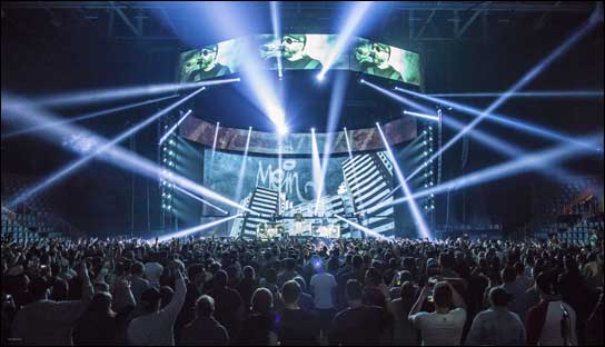 Sido auf seiner "SIDO VI" Tour in der SAP-Arena Mannheim (Foto: Ralph Larmann).