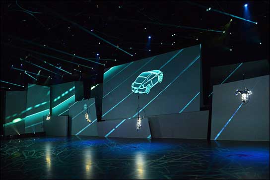 Das Material im Einsatz: Presseabend bei der Volkswagen Group Night; Foto: Amanda Holmes.