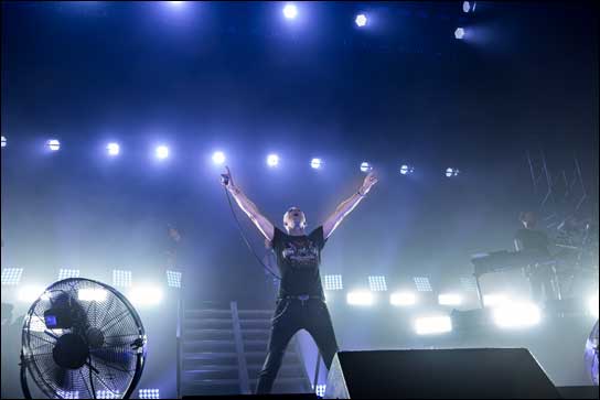 Scooter auf der "Can't Stop The Hardcore Tour 2016" - im Licht der P-5 von SGM (Fotos: Thomas Rohwedder)