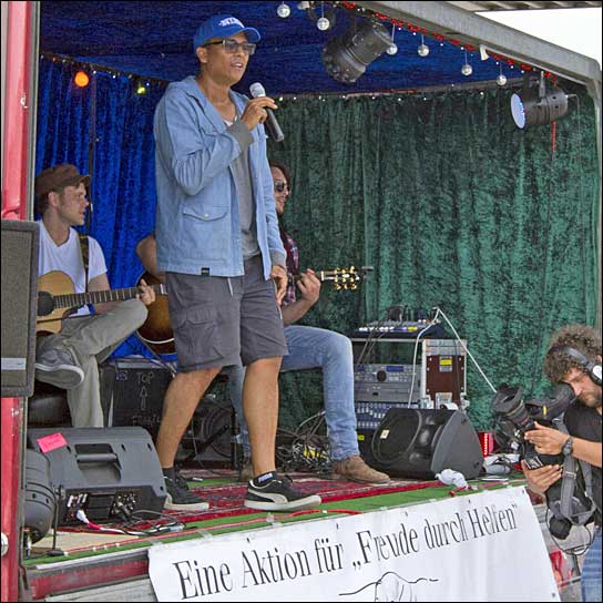 Xavier Naidoo beim Benefizkonzert in Straubing