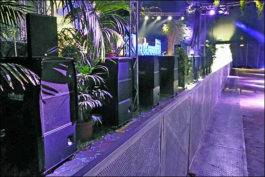 Airbeat One Festival: Ein VT20-System von ProAudio Technology sorgte für die Beschallung des 8-Master-Terminal-Zelts