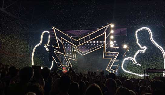 Live in Kopenhagen: Robbie Williams (Foto: Simon Kropp / SGM Light)