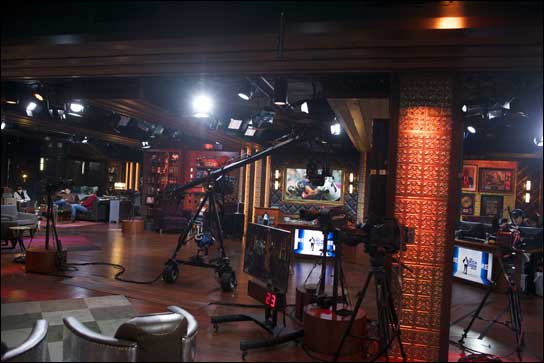 Lichtdesigner Victor Fable setzt bei der "Rich Eisen Show" auf für TV-Studios optimierte Scheinwerfer von Elation.