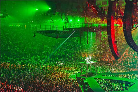 Auf seiner Purpose Tour hat Justin Bieber mit LEO, LYON die ganze Meyer-Sound-LEO-Family dabei (Fotos: Andrew Benge).